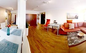 City-Apartment 65qm 2-Schlafzimmer WLAN Nichtraucher Parken